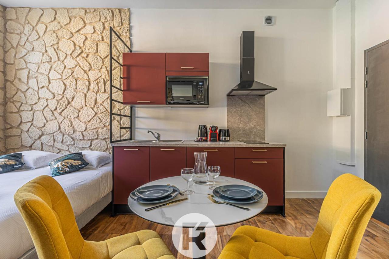 R'Apparts Studio Chic Des Quais Grenoble Exterior foto